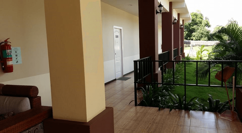 Narai Lerbua Hotel Kuchinarai2