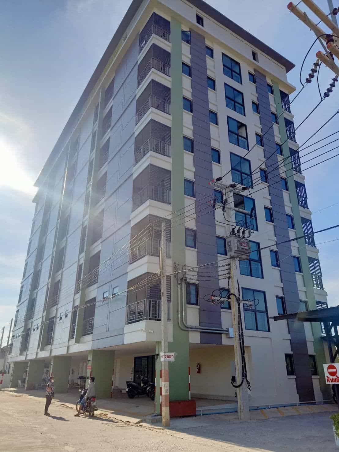 Suwinthawong Residence 1 Suwinthawong Residence 1