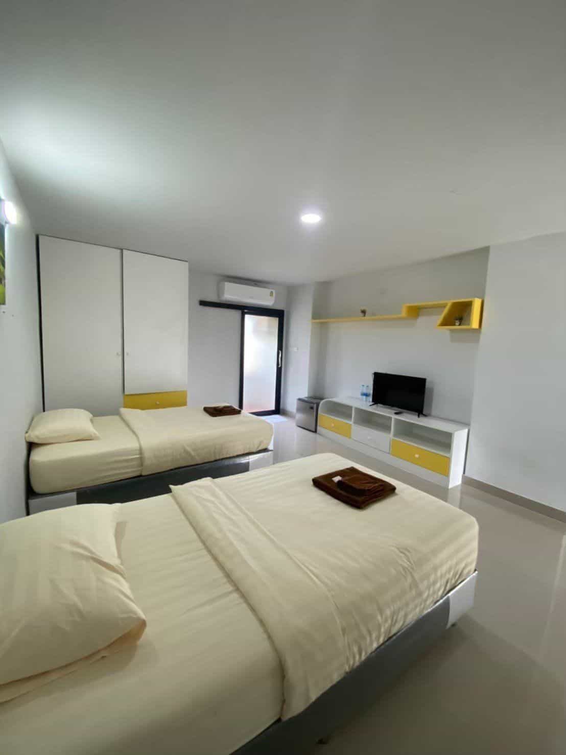 Suwinthawong Residence 1 Suwinthawong Residence 1