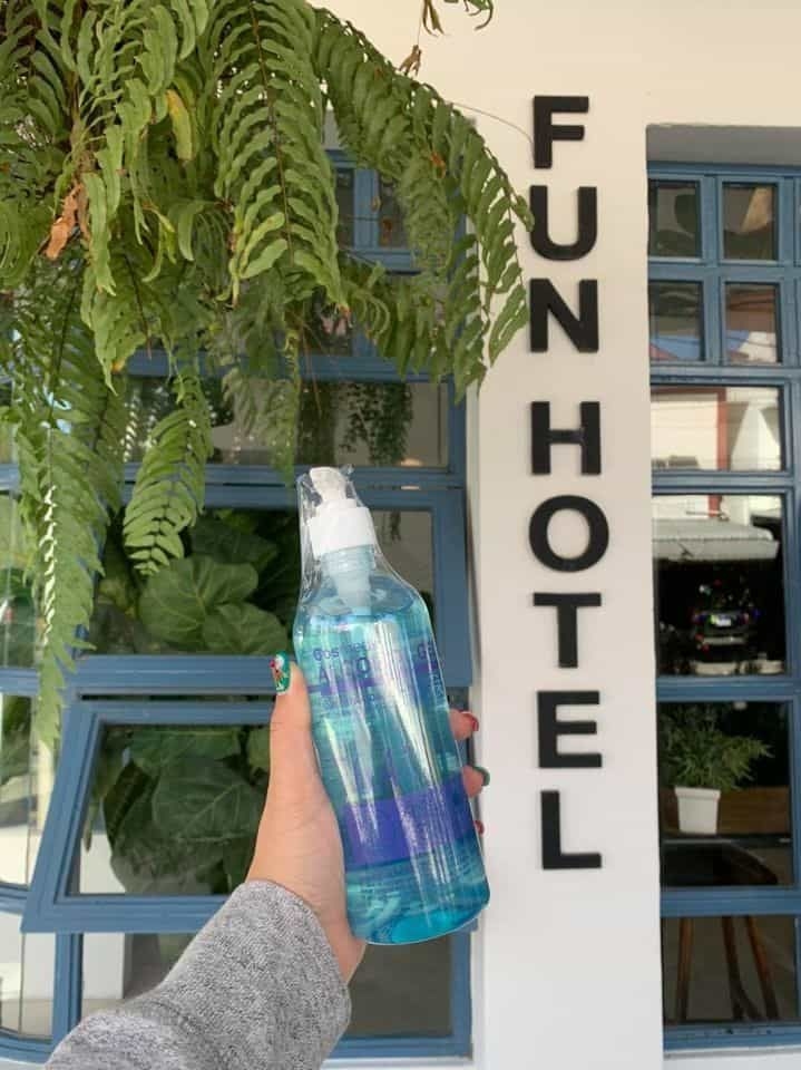 โรงแรมฝัน (Fun Hotel)0