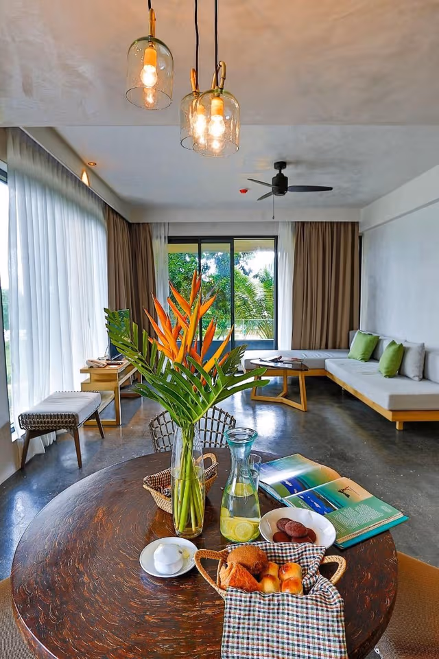 SUITE ONE BEDROOM