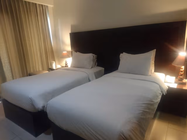 Double or Twin DELUXE POOL VIEW