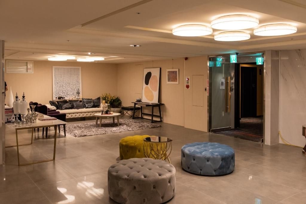 มิสเตอร์โฮสต์ เอ็น โฮเทล (N Hotel)3