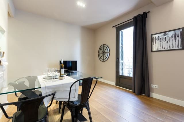 APARTMENT CAPACITY 1