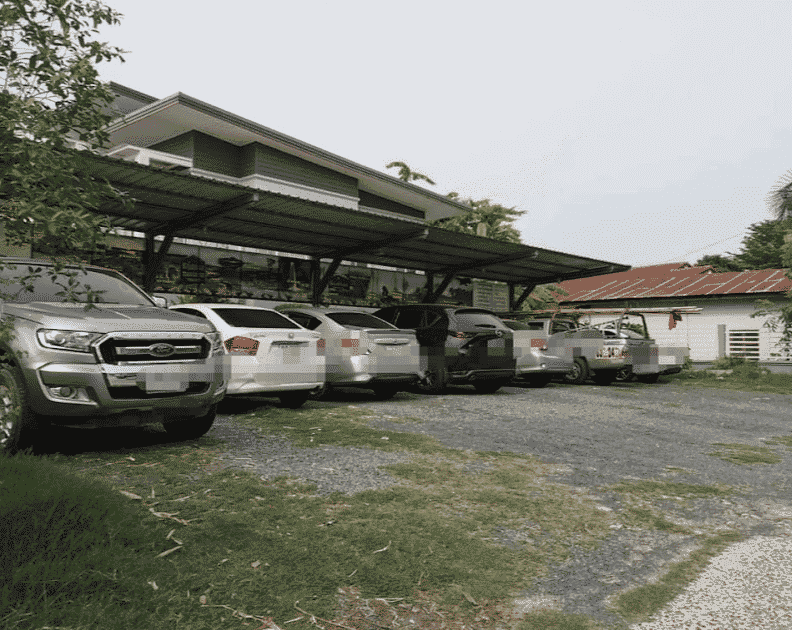 ตระกูลทองเพลส ตระกูลทองเพลส