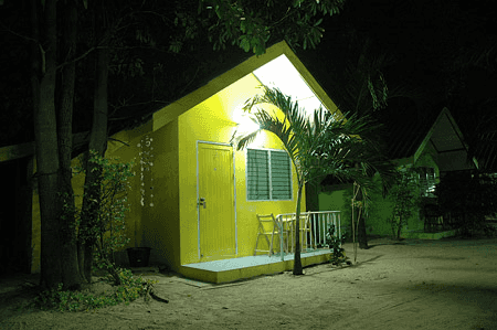 บ้านติดหาด รีสอร์ท บ้านติดหาด รีสอร์ท