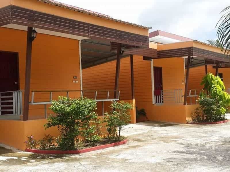 Baannaifun Resort0