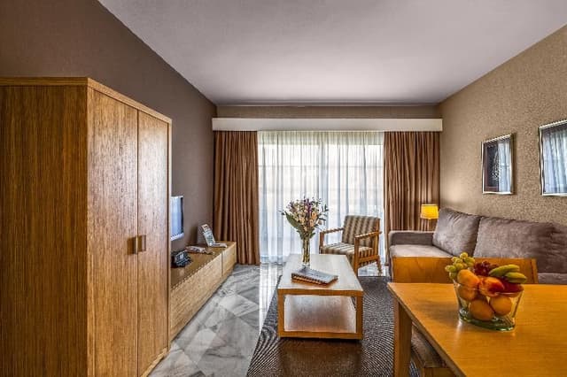 APARTMENT CAPACITY 4 ONE BEDROOM
