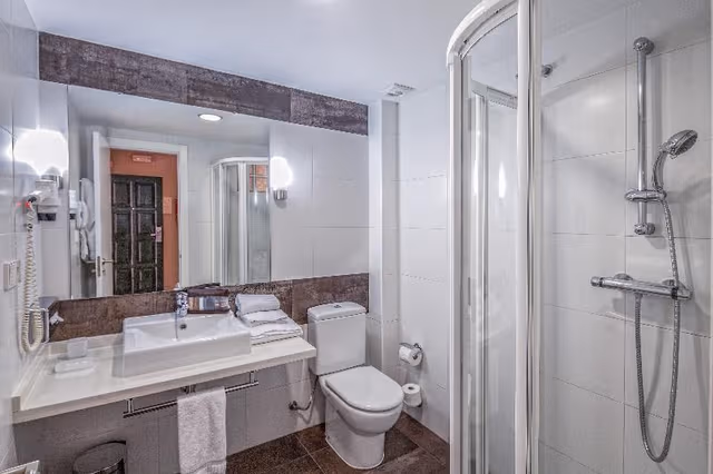 APARTMENT CAPACITY 6 TWO BEDROOMS