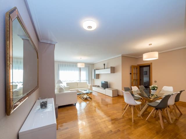 APARTMENT CAPACITY 8