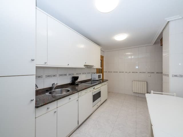 APARTMENT CAPACITY 8