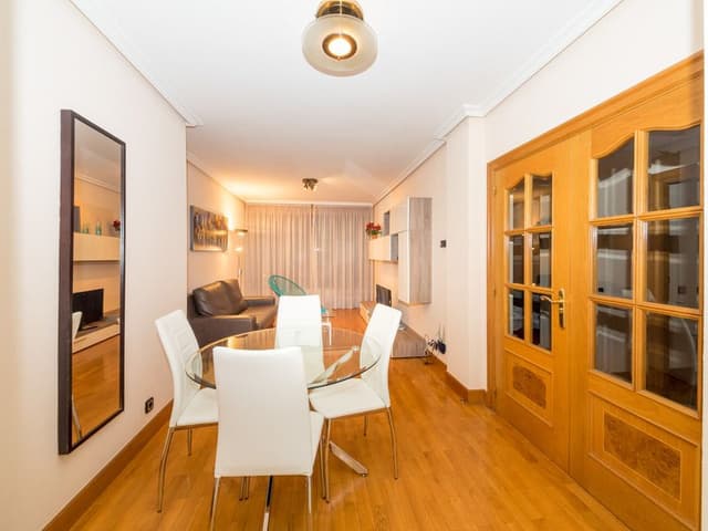 APARTMENT CAPACITY 3