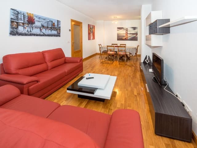 APARTMENT CAPACITY 8