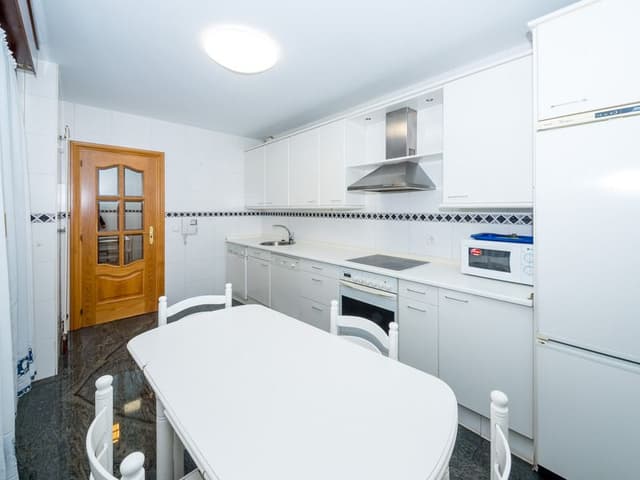 APARTMENT CAPACITY 4