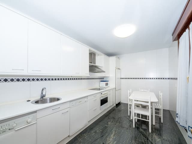 APARTMENT CAPACITY 4