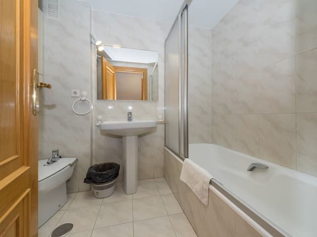 APARTMENT CAPACITY 3
