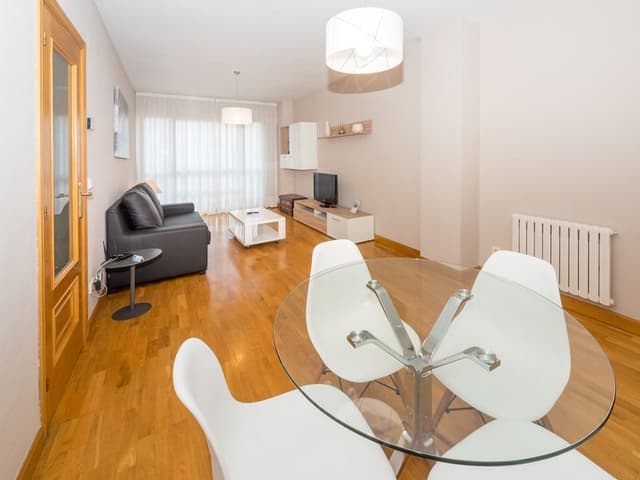 APARTMENT CAPACITY 3