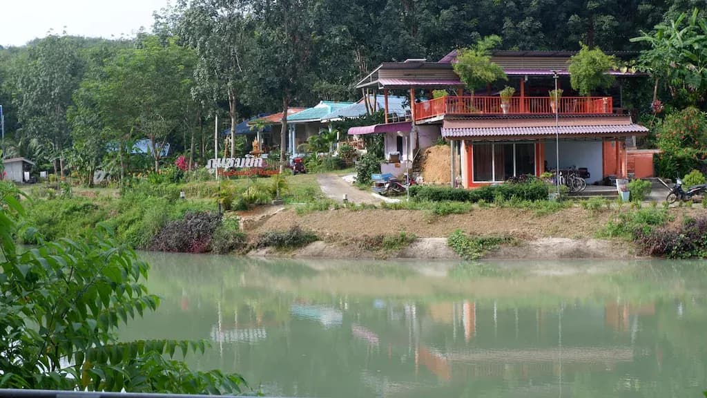 ภูแซมบิก รีสอร์ต เกาะมุก ภูแซมบิก รีสอร์ต เกาะมุก