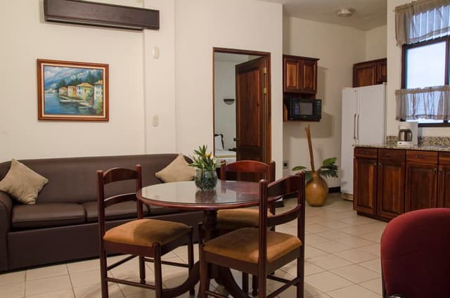 JUNIOR SUITE CAPACITY 2