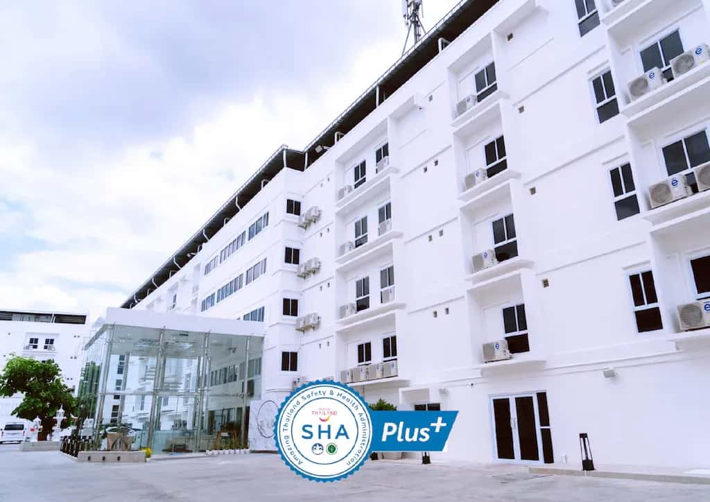 The White Hotel By Charoensri