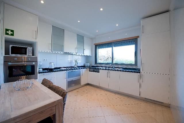 VILLA CAPACITY 2
