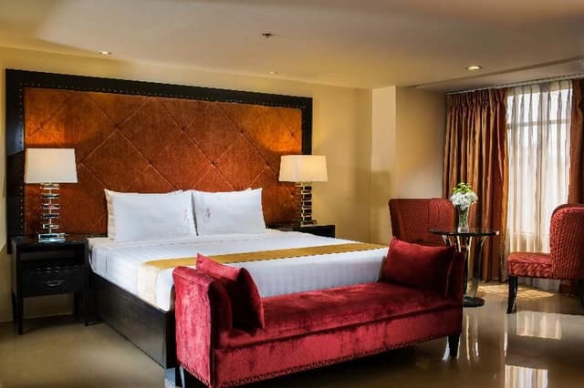 SUITE EXECUTIVE