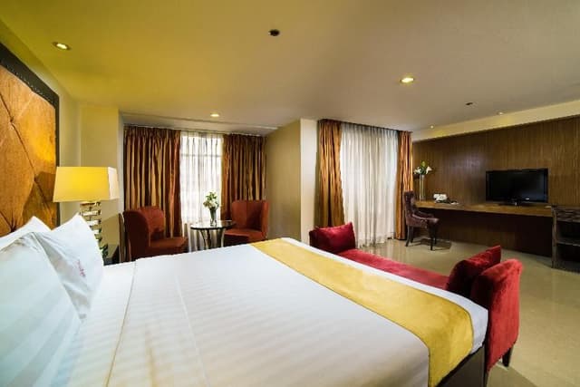 SUITE EXECUTIVE