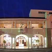 Queens Hotel3