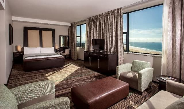 Room KING SIZE BED