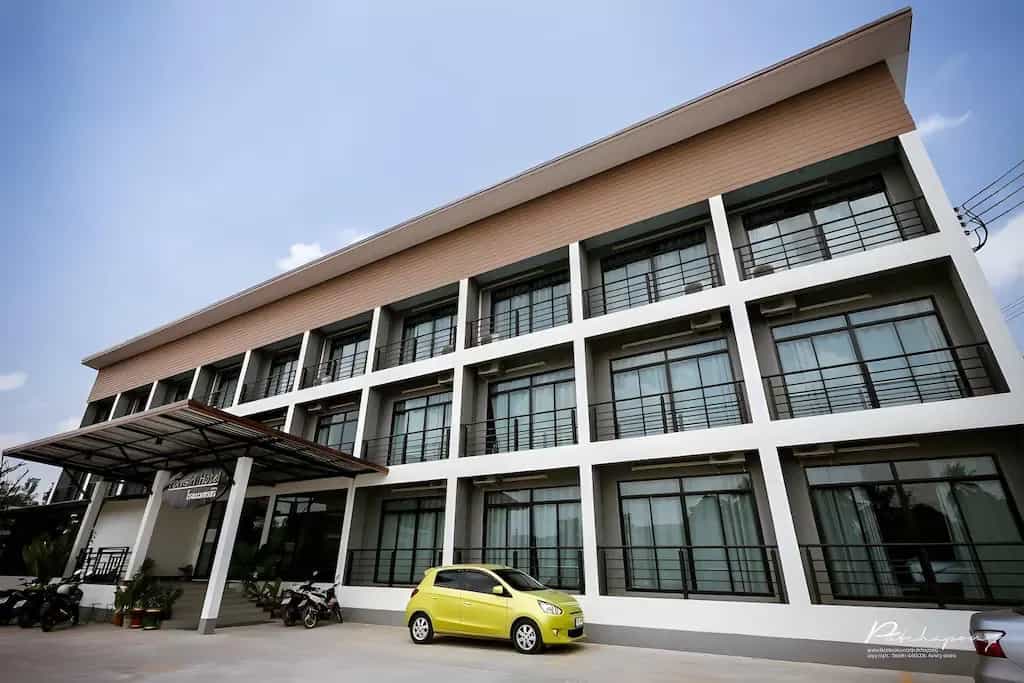 โรงแรมพรสิริ ศรีสะเกษ