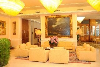 โรงแรมแกรนด์ เอ็กเซลซิเออร์ (Grand Hotel Excelsior)2