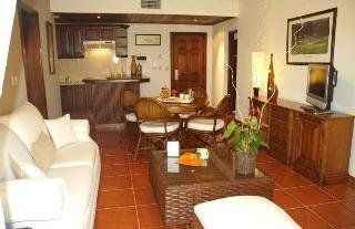 The Golf Suites Hotel Boutique1