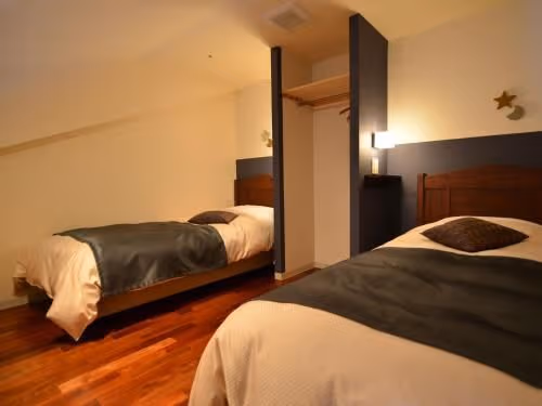 Twin Room with Loft - Non-Smoking