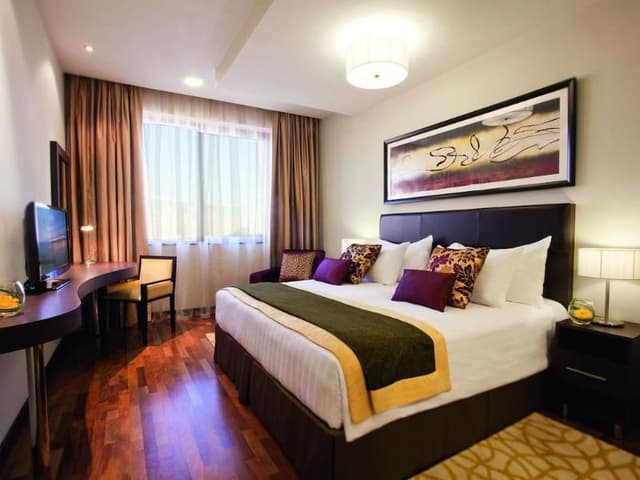 SINGLE TWO BEDROOMS