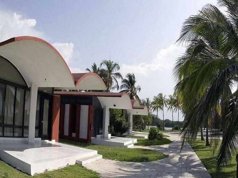Hotel Villa Bacuranao3