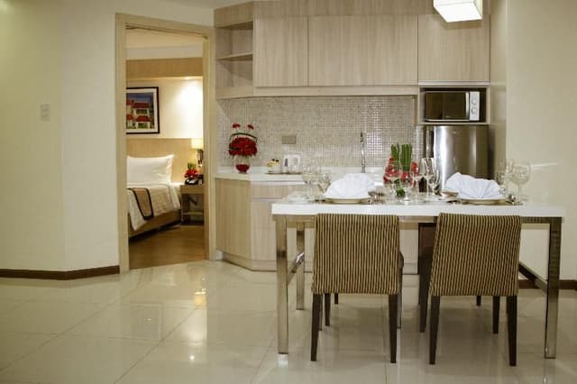 SUITE TWO BEDROOMS