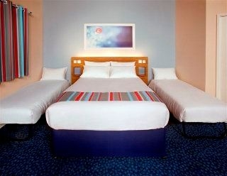 Travelodge Waterloo2