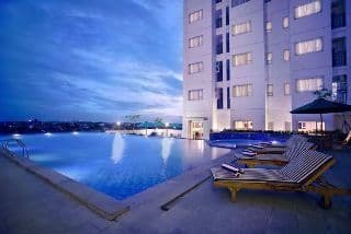 Aston Pluit Aston Pluit