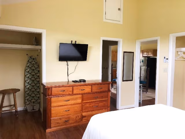 HOUSE DELUXE TWO BEDROOM