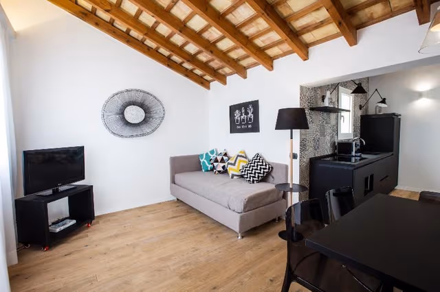 SUITE WITH TERRACE