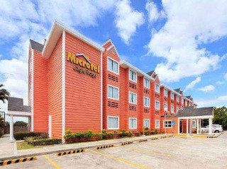 Microtel Eagle Ridge Cavite4