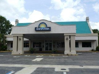 Days Inn South2