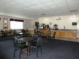 Days Inn South4