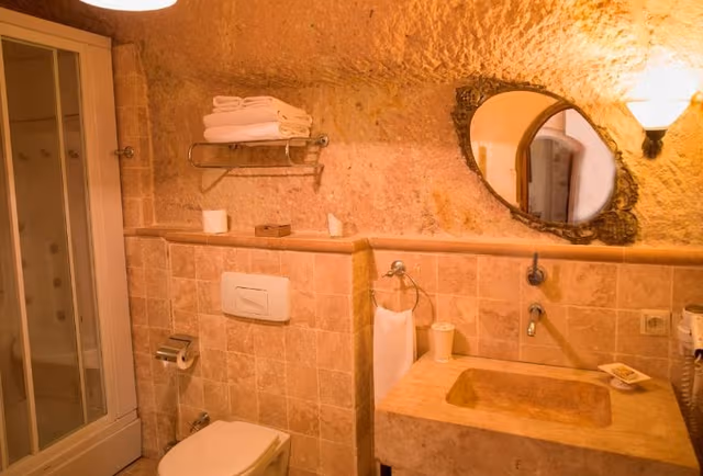 SUITE CAPACITY 2
