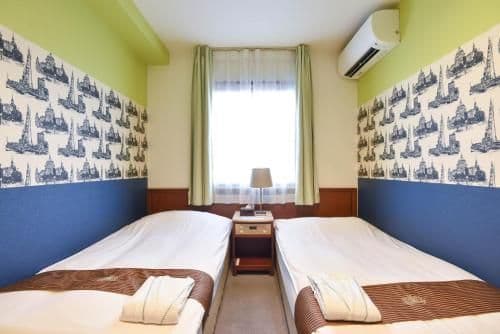 Twin Room - Non-Smoking