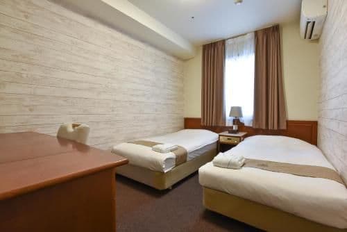 Twin Room - Non-Smoking