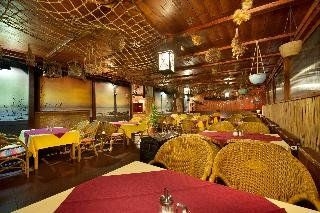 Henrietta Hotel4