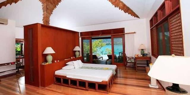VILLA POOL VIEW