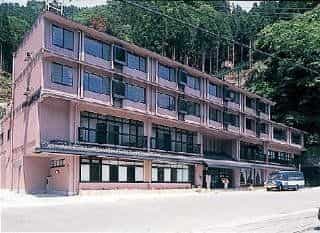 โรงแรมอิยะ ออนเซ็น คาสุระบาชิ
