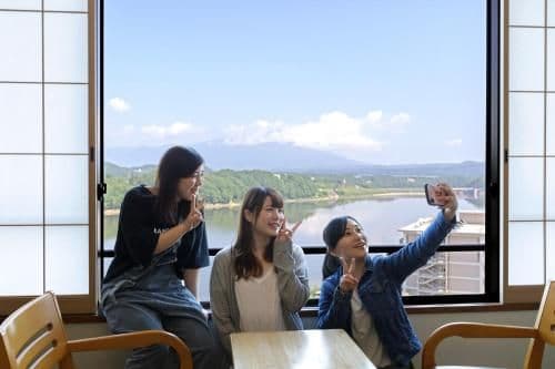 Japanese-Style Room with Lake View